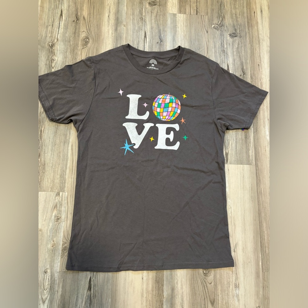 Pride Brand Size Medium NWT t-shirt, pit to pit is 20 length is 29